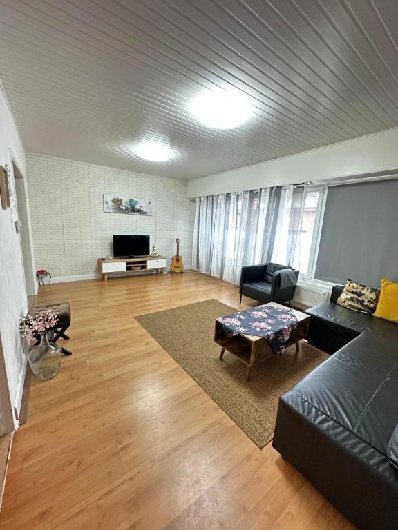 Big Sunset 2 Bedroom House With A Garden Antwerpen Exterior foto
